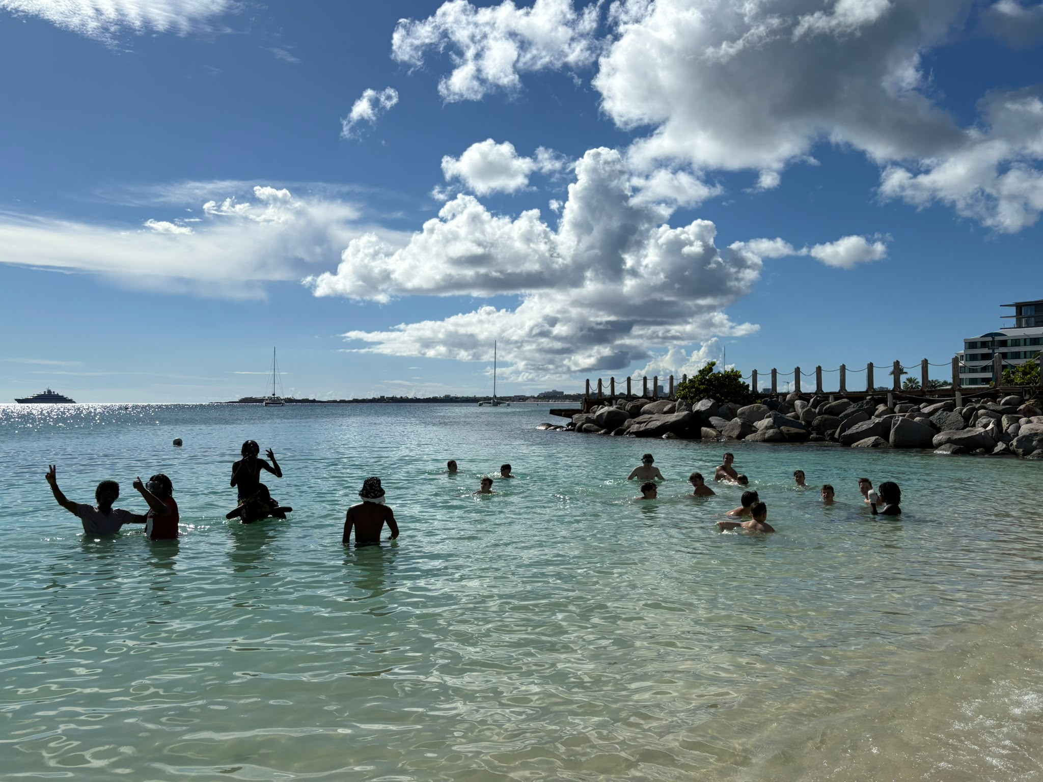 MPC VISIT PIX2 swimming Kimsha beach