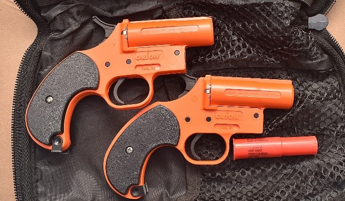 Police flare gun thur17